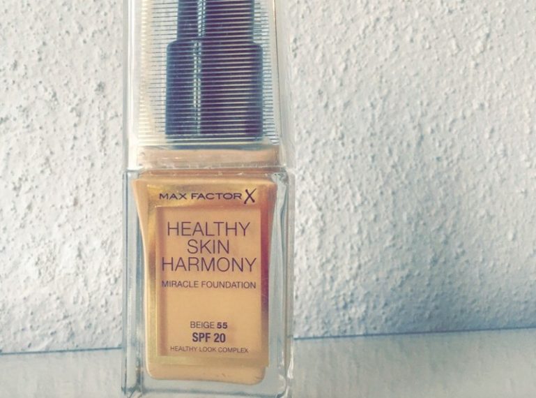 Hit czy kit? Podkład Healthy Skin Harmony Miracle od Max Factor