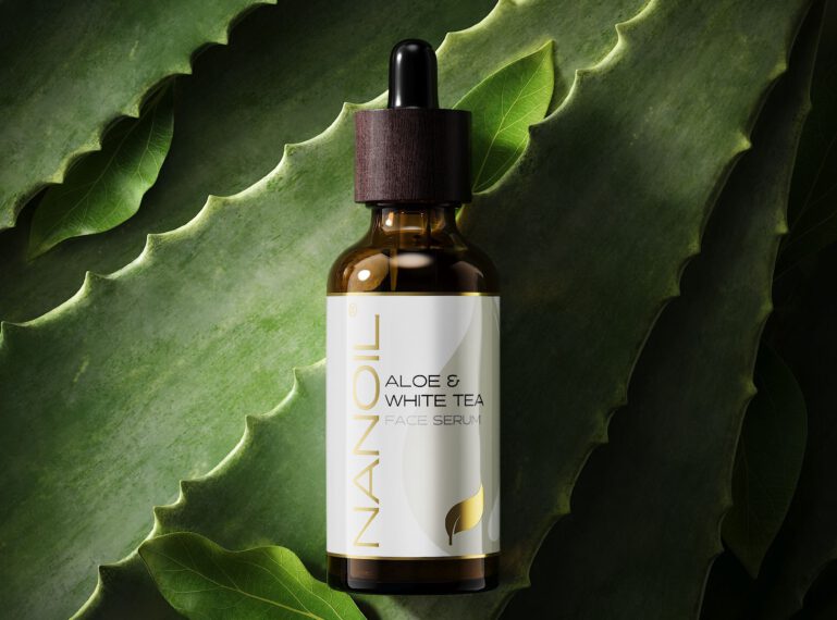 Recenzja. Co warto wiedzieć o serum z aloesem i białą herbatą Nanoil?